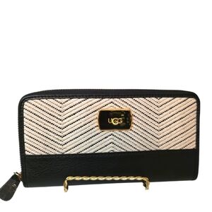 UGG Chevron Black and Cream Wallet